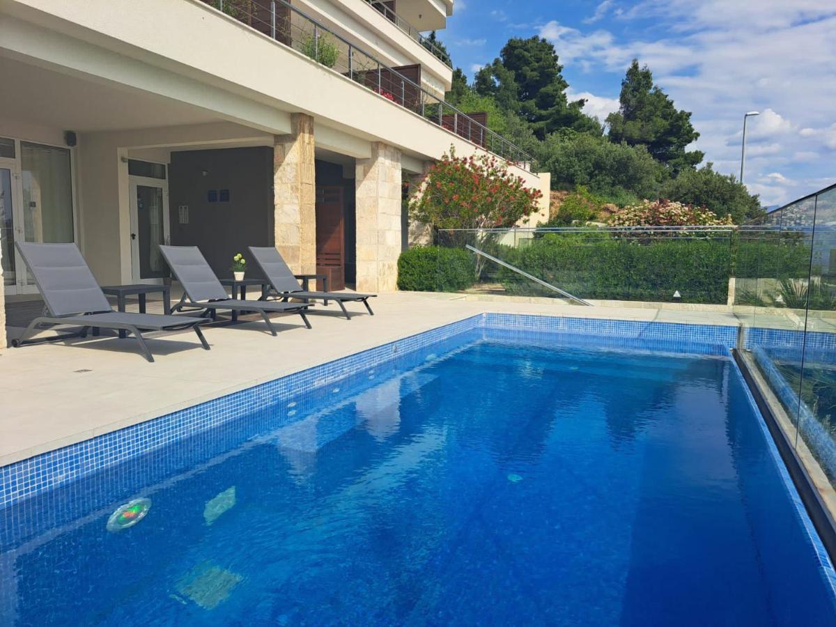 Villa Jolara With Heated Pool ミミツェ エクステリア 写真